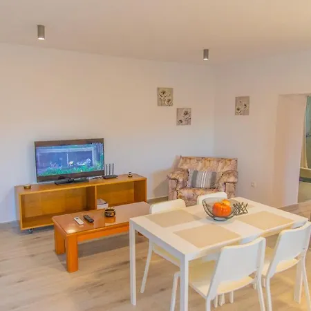 Ferienhaus Varidi *