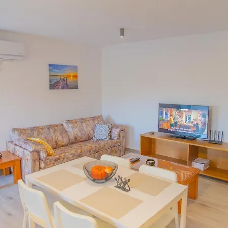 Varidi Ferienhaus Varidhion